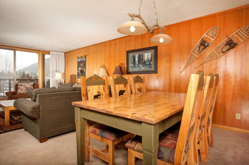 Enjoy dining together or entertain at the dining room table.