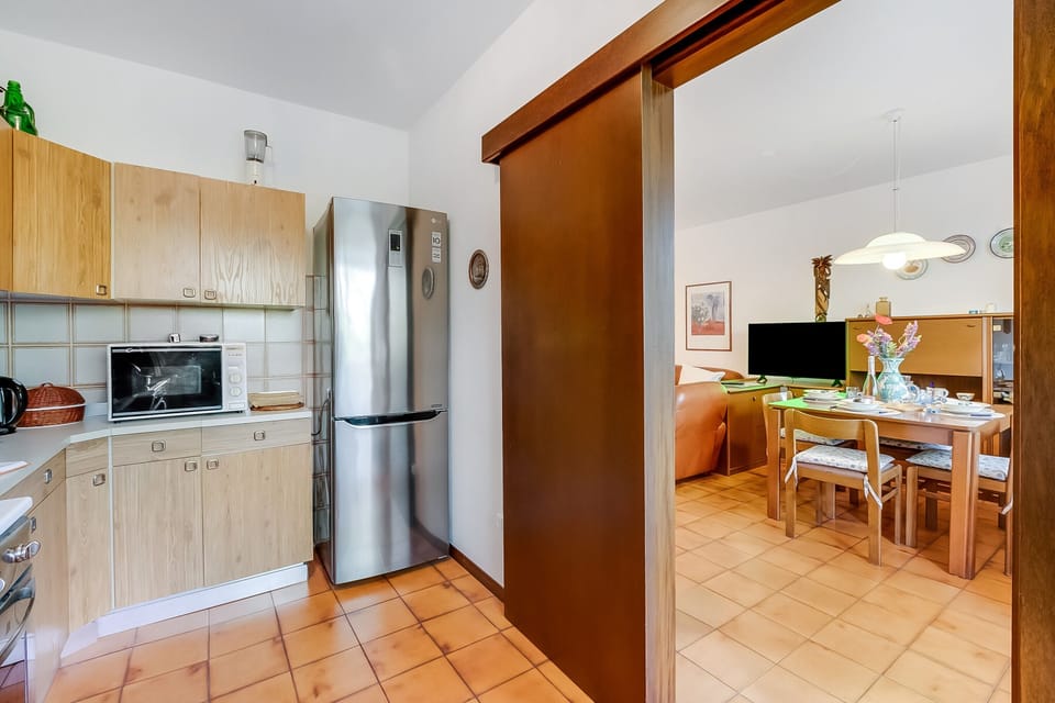 Family Apartment, 2 Bedrooms, Balcony, Lakeside (Dora) | Interior