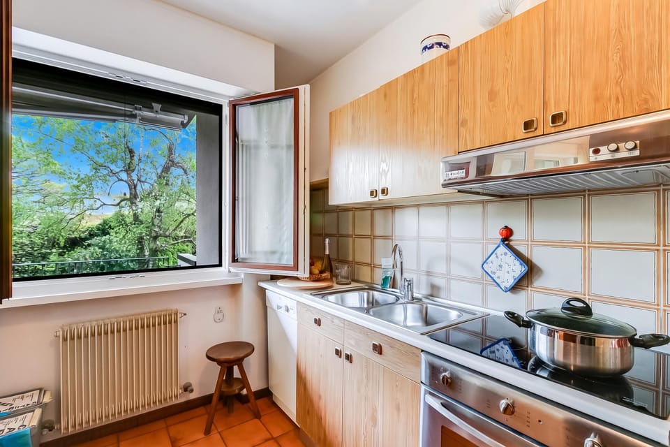 Family Apartment, 2 Bedrooms, Balcony, Lakeside (Dora - Riva del Garda Apartment with) | Private kitchen