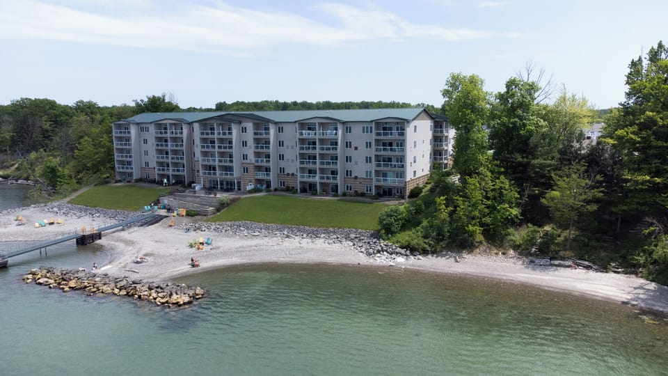 Lake Erie Vista  
4699 Lake Rd. E
GOTL, OH  44041

View from Lake Erie