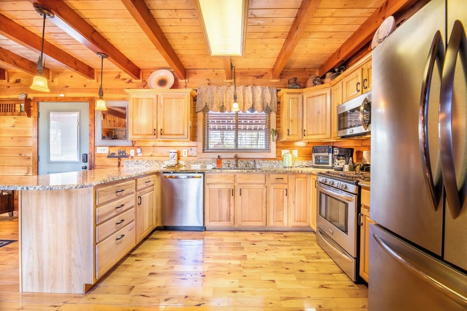 Psalm 2705's fully equipped kitchen