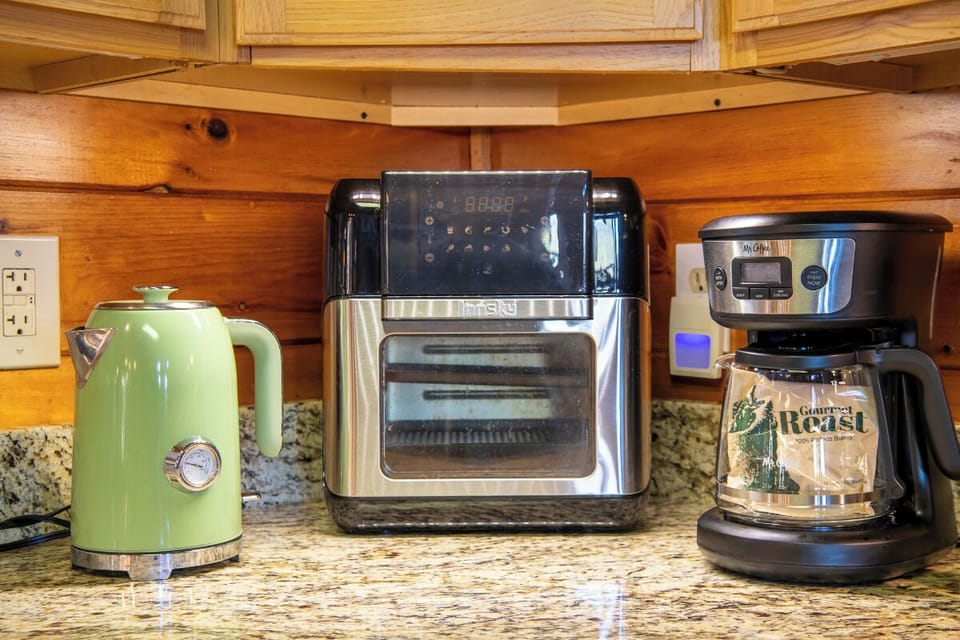 Psalm 2705's fully equipped kitchen