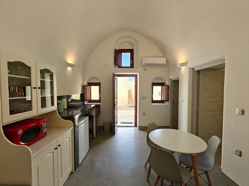 House | 1 bedroom, desk, Internet