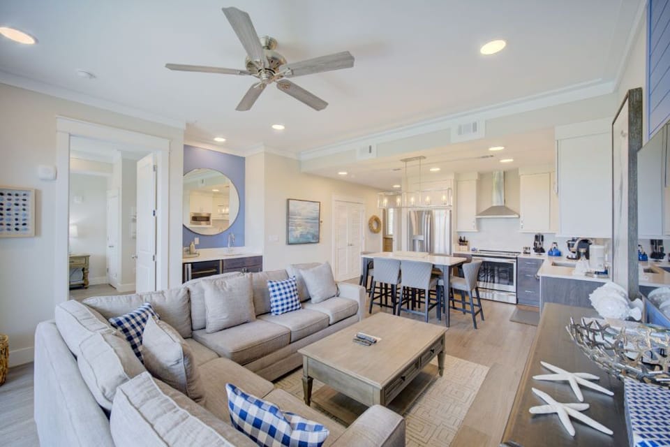  Luxurious and inviting open space combining the living and dining areas with elegant harmony.