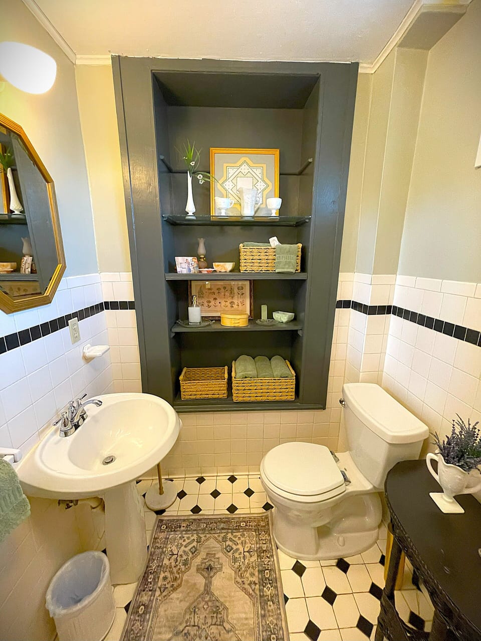 Bath shelves