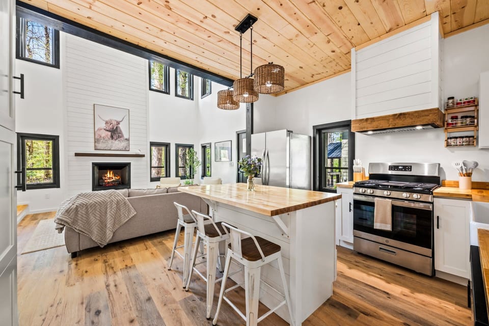Bright and inviting space designed for cooking, dining, and spending quality time together.