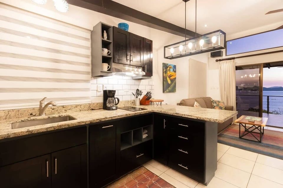 Apartment, Balcony, Ocean View | Private kitchen