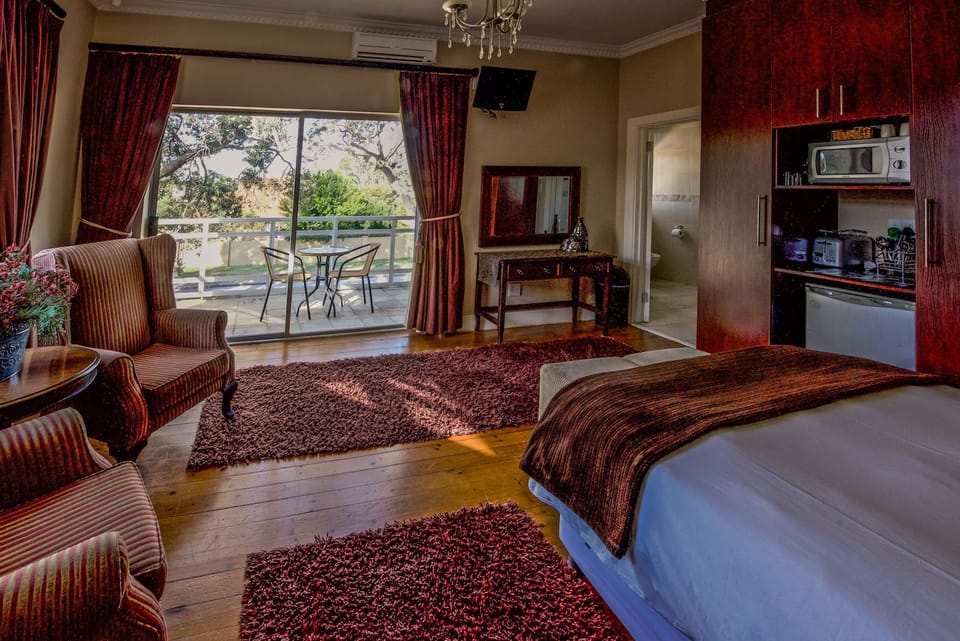 Executive Double Room, Balcony | Premium bedding, free WiFi
