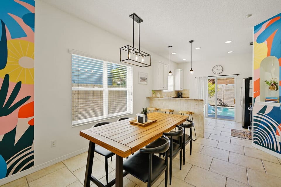 Dine in style—no reservations needed