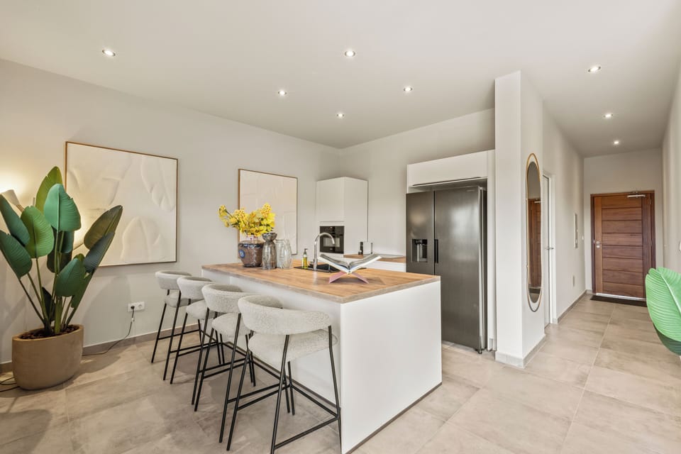 Luxury Apartment, 2 Bedrooms | Private kitchen
