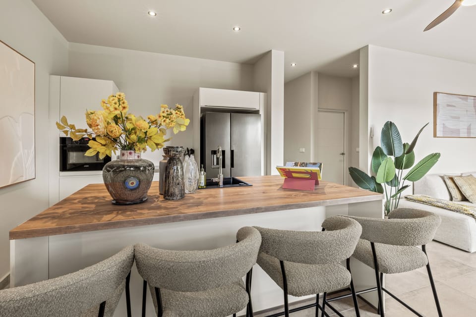 Luxury Apartment, 2 Bedrooms | Private kitchen