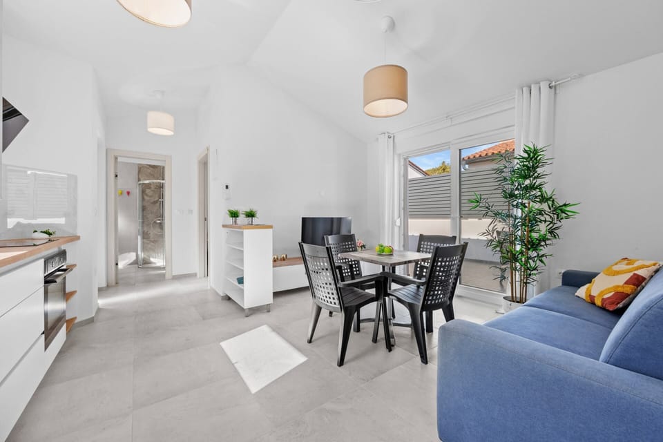 Apartment | Living room
