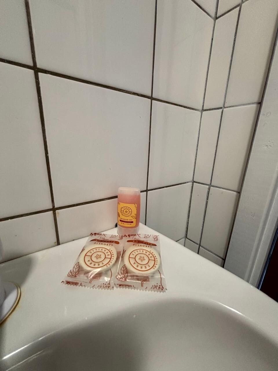 Minibar, free WiFi