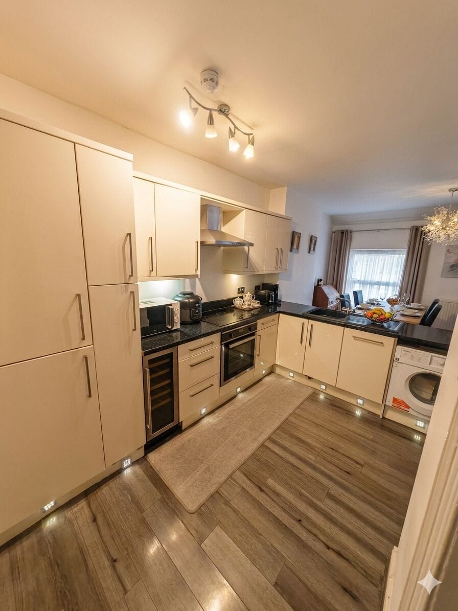 Deluxe Apartment, Ensuite | Shared kitchen