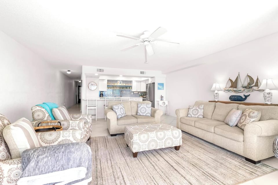 Light and Bright Decor