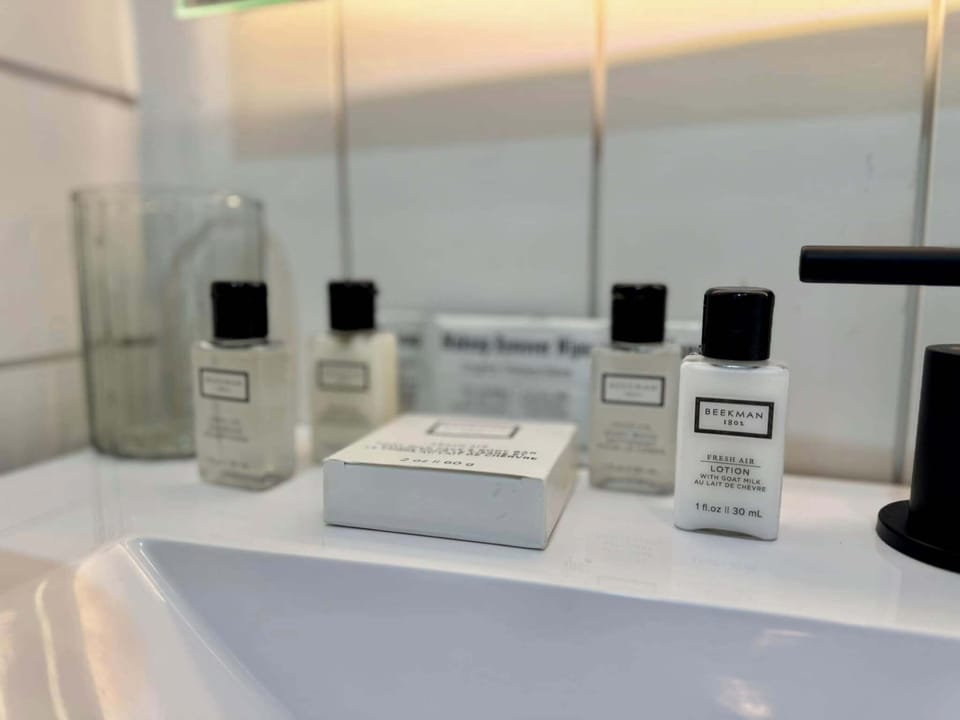 Bathroom amenities