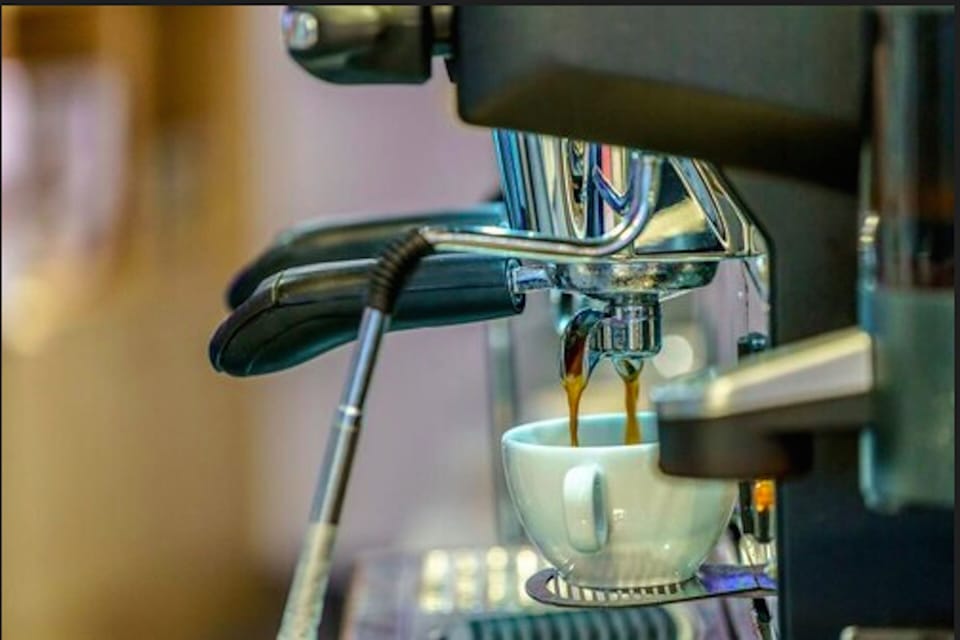 Daily continental breakfast (GBP 10.95 per person)