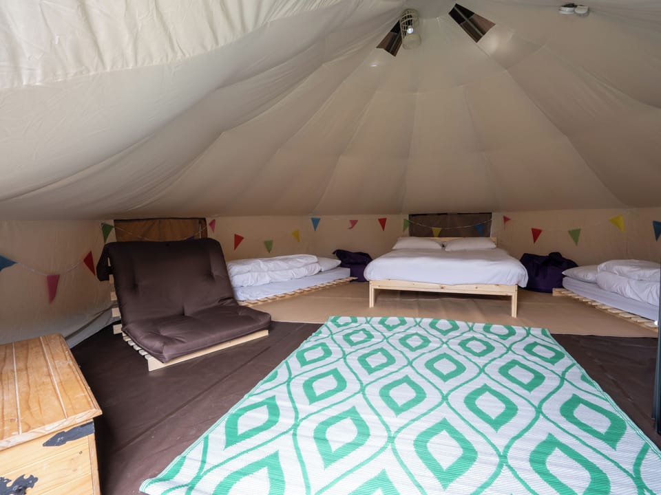 Tent | Bed sheets