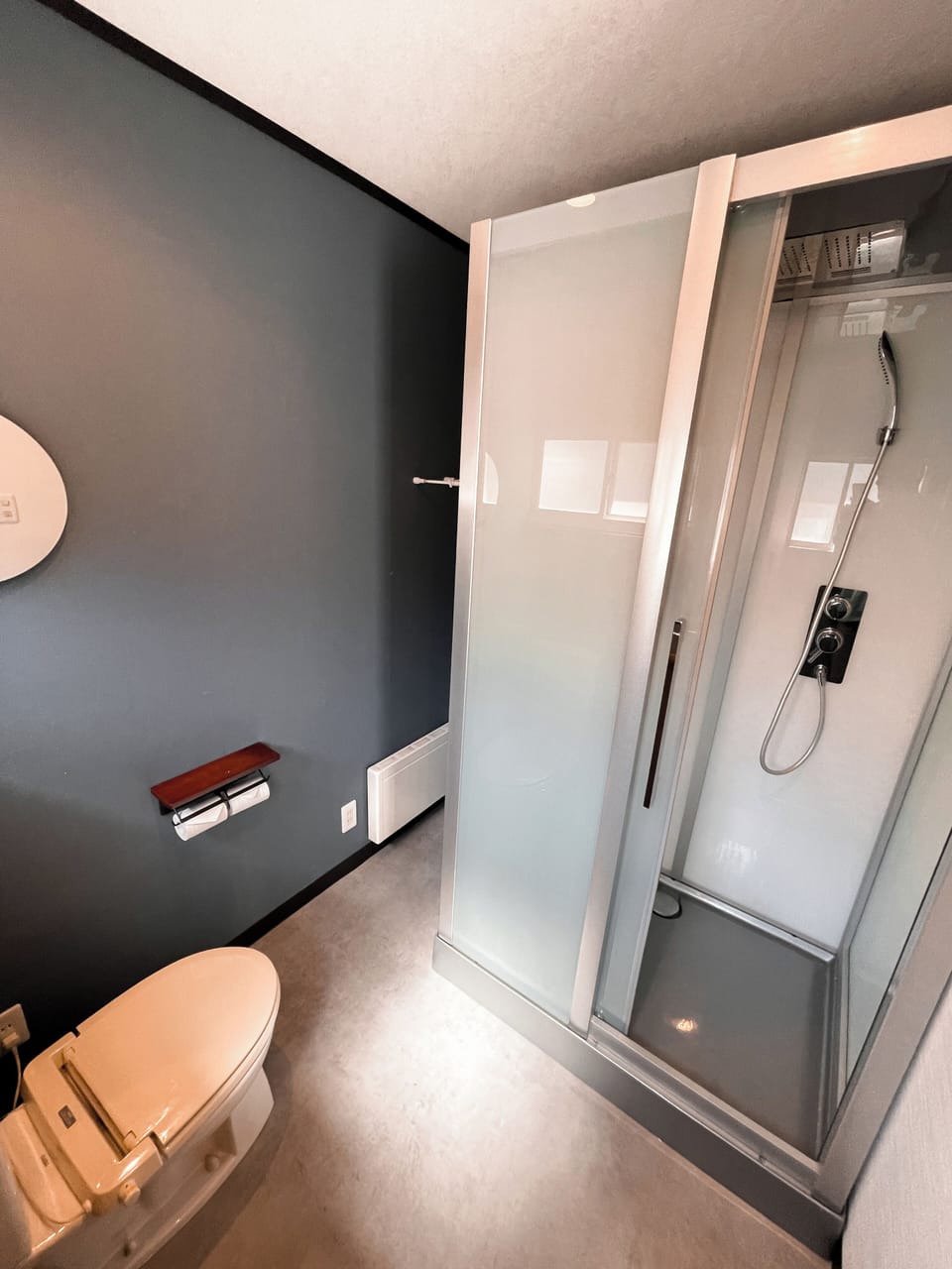 Double or Twin Room | Bathroom | Hair dryer, towels, soap, shampoo
