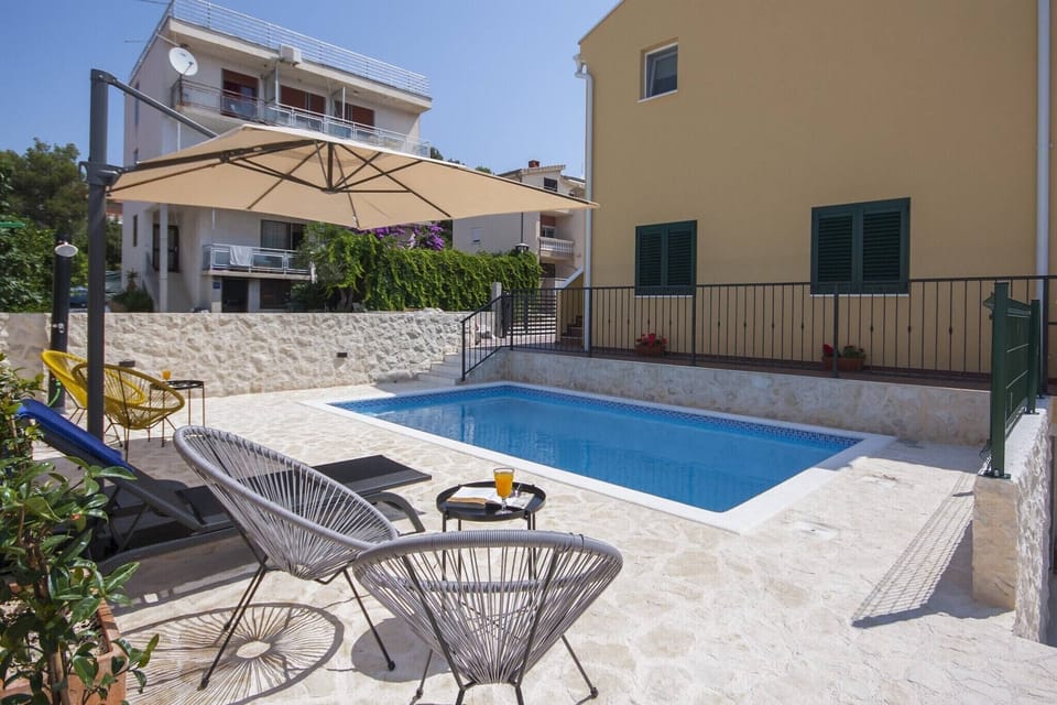 Holiday Home Swimming Pool