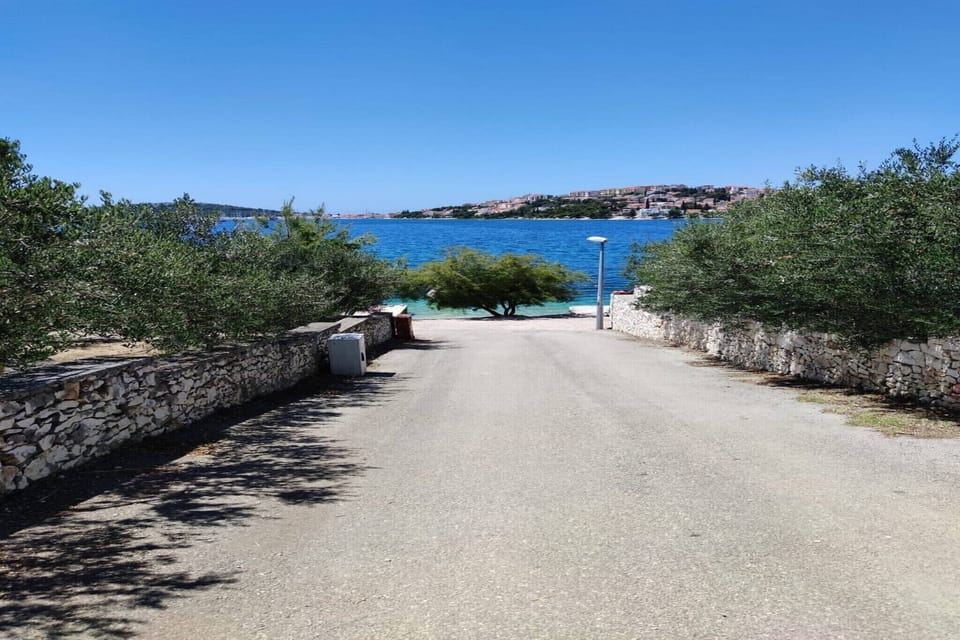 Immediate Surroundings [summer] (<1 km)