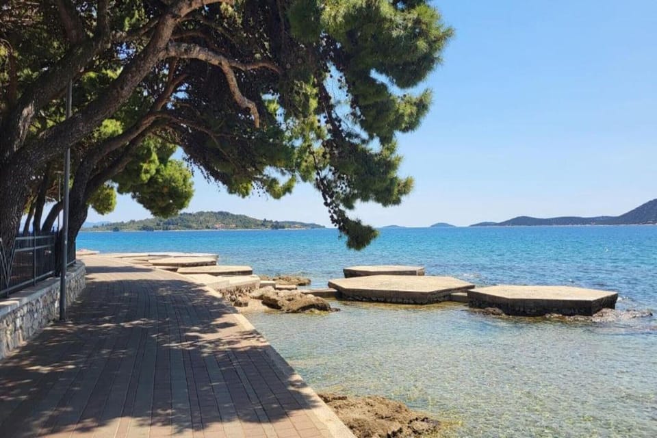 Surroundings [summer] (1-5 km)