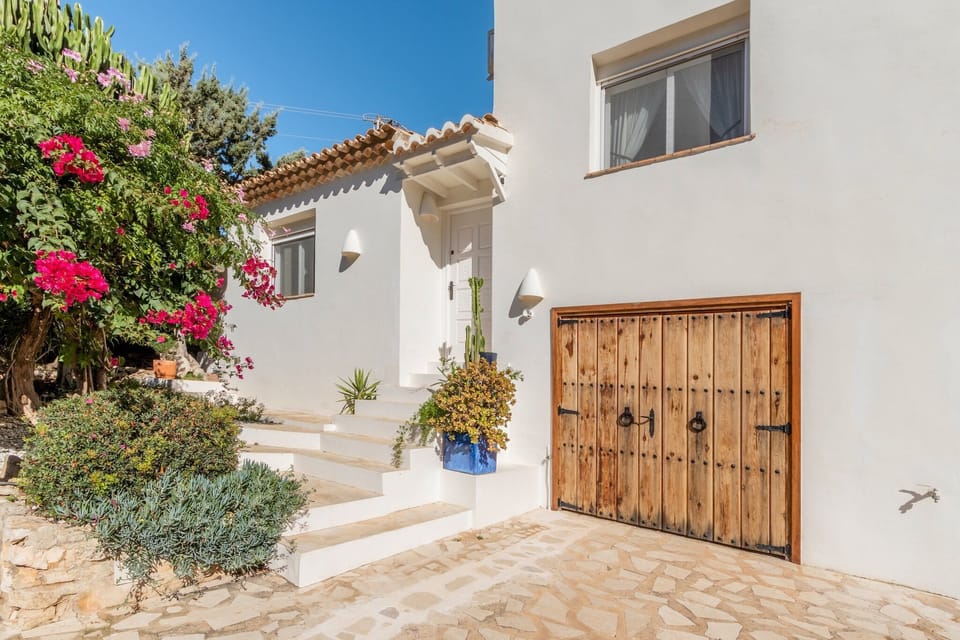 Holiday Home Exterior [summer]