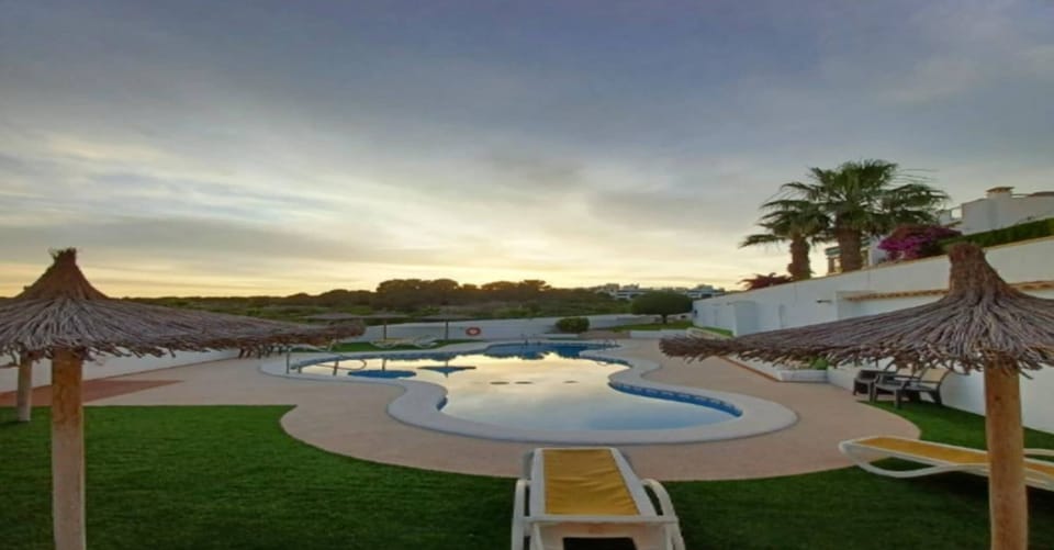 Holiday Home Swimming Pool