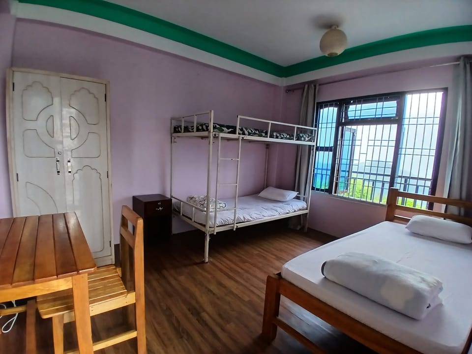 Basic Double or Twin Room | WiFi (free)