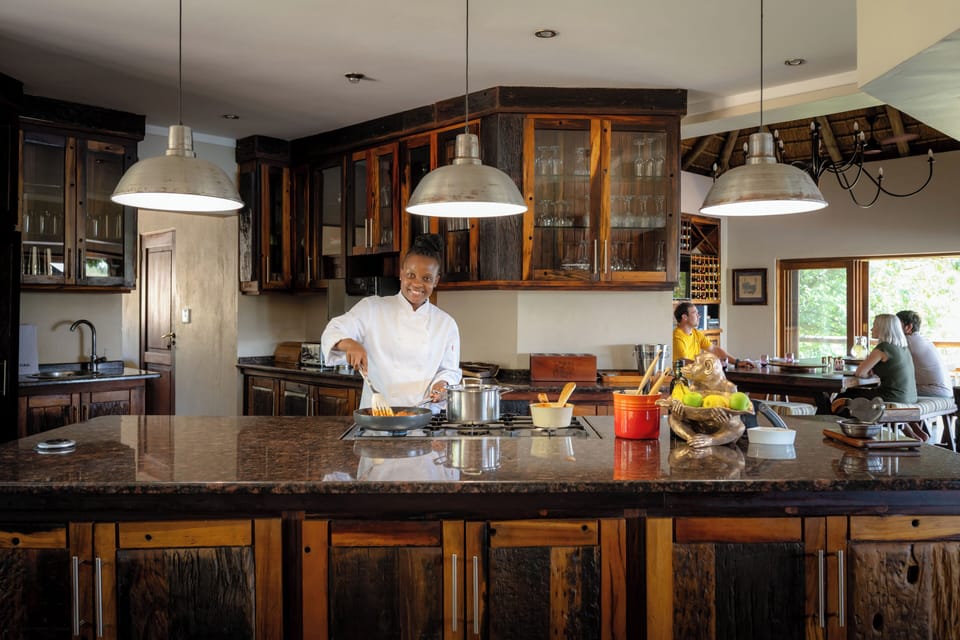 Luxury Villa, Lake View | Private kitchen | Full-size fridge, microwave, oven, stovetop