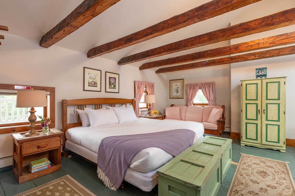 Deluxe Quadruple Room, Multiple Beds | Premium bedding, memory foam beds, blackout drapes, iron/ironing board