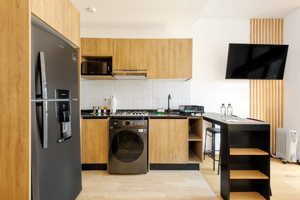 Modern and well-equipped kitchen