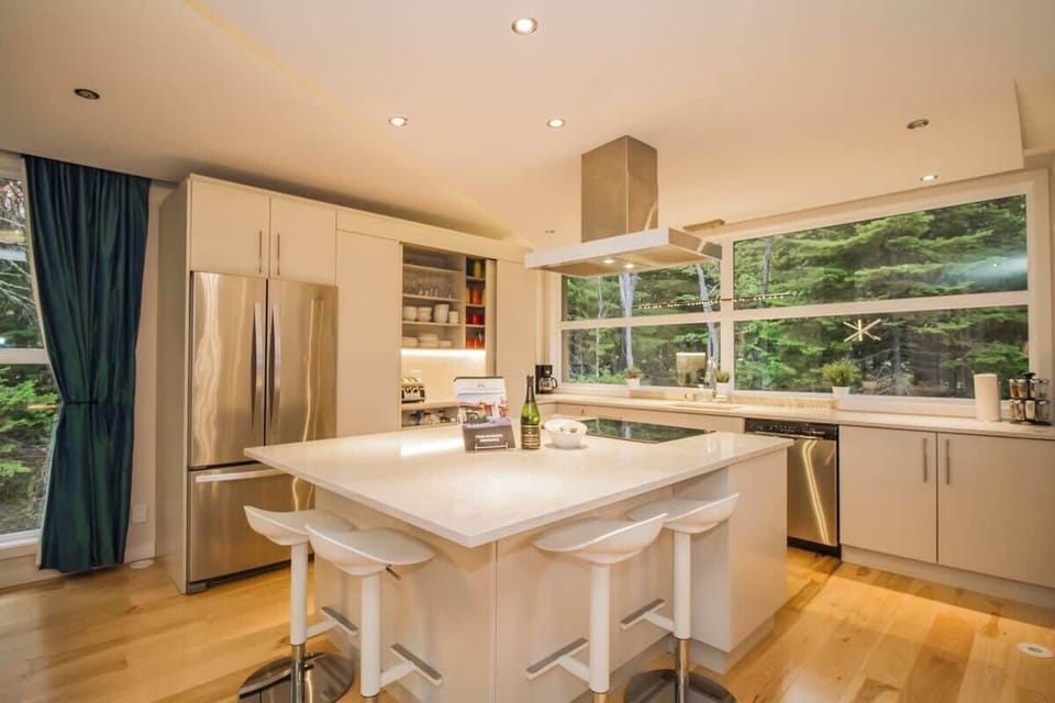 Cuisine toute équipée / Fully equipped kitchen