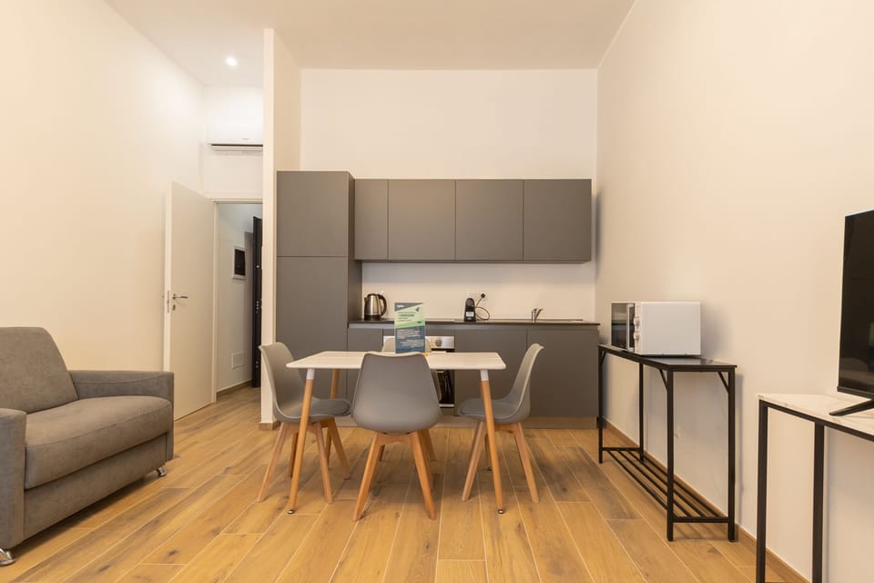 Studio | Private kitchen | Freezer