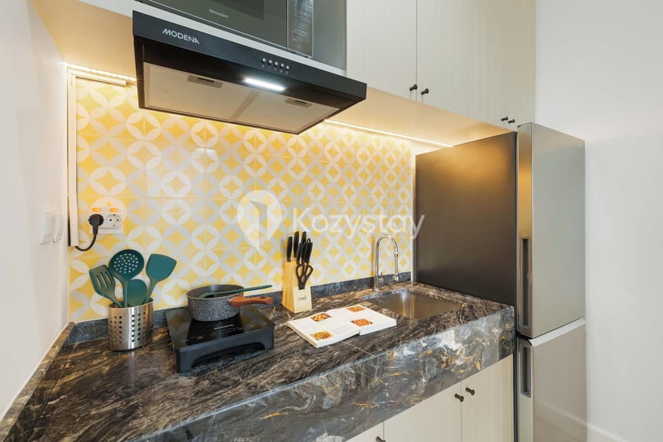 Apartment, 2 Bedrooms, City View | Private kitchen