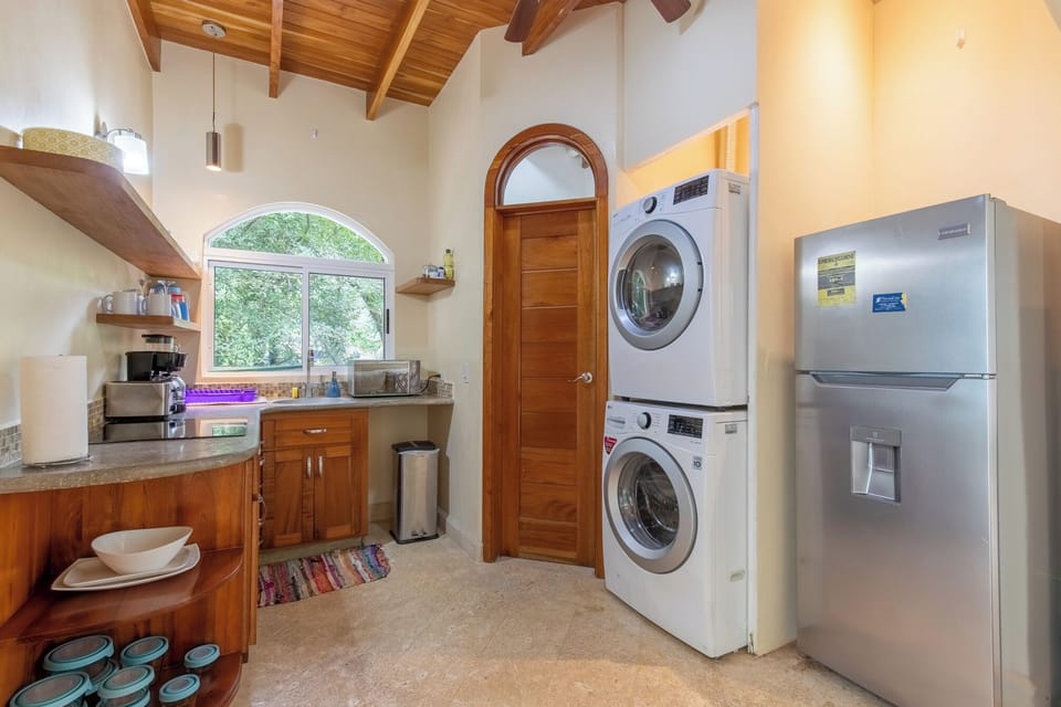 Rent Nosara Casa Vidrio Apt 32