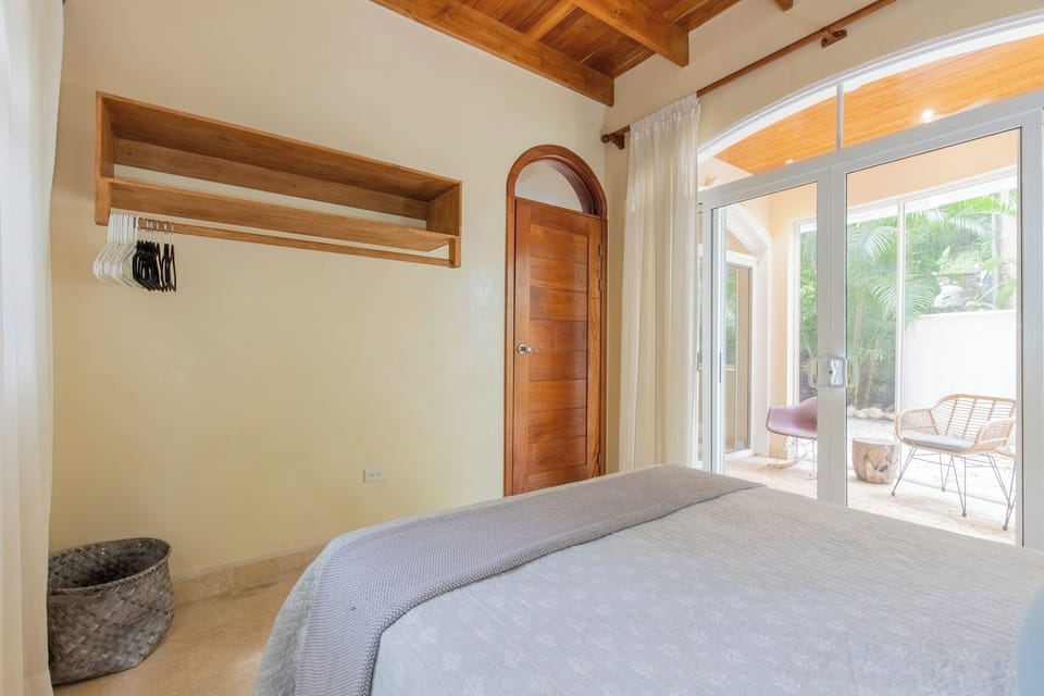 Rent Nosara Casa Vidrio Apt 35