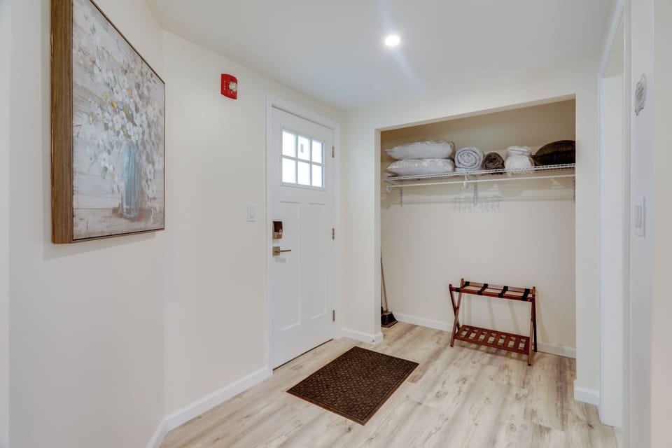 Apartment (1 Bedroom) | Interior