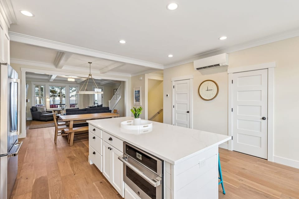 Bright and airy open concept