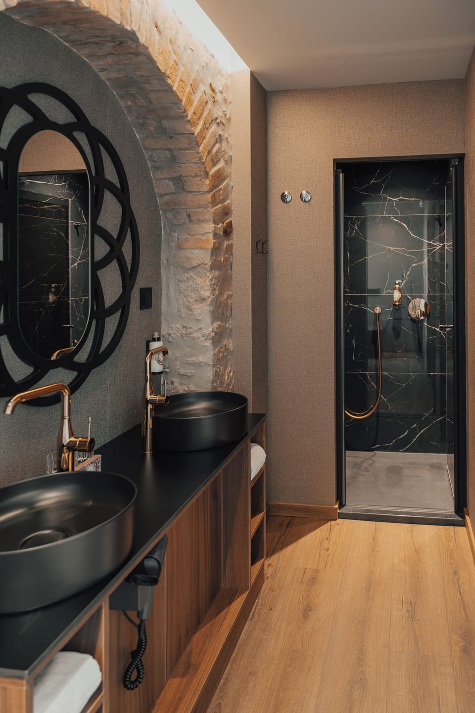 Classic Double Room, Courtyard View | Bathroom | Shower, rainfall showerhead, hair dryer, slippers