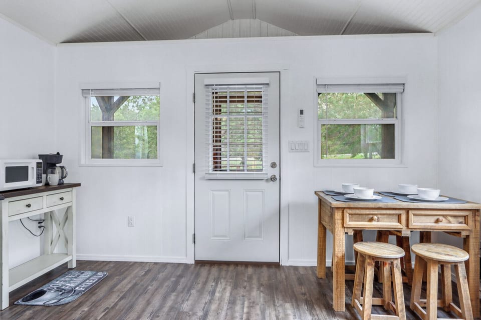 Looking back at the entry door which has keyless entry.
