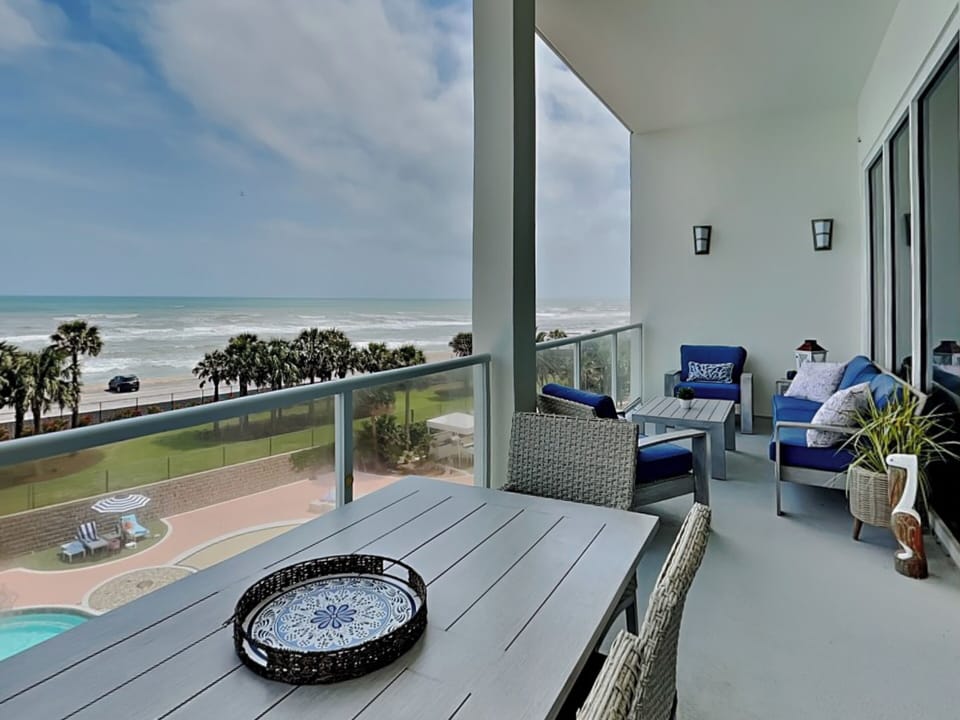 Welcome To Diamond Beach 415