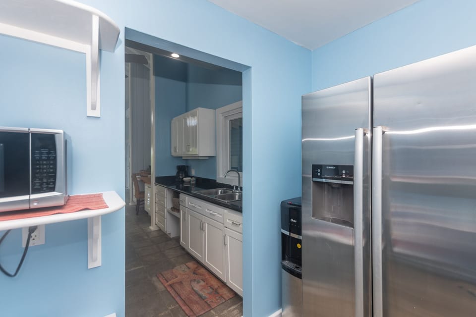 House, 3 Bedrooms | Private kitchen | Coffee/tea maker, fridge, oven, toaster