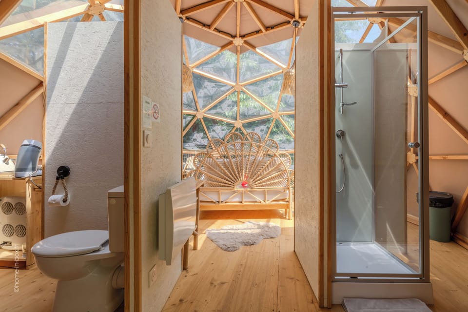 Dome Guatape | Blackout drapes, iron/ironing board, free WiFi