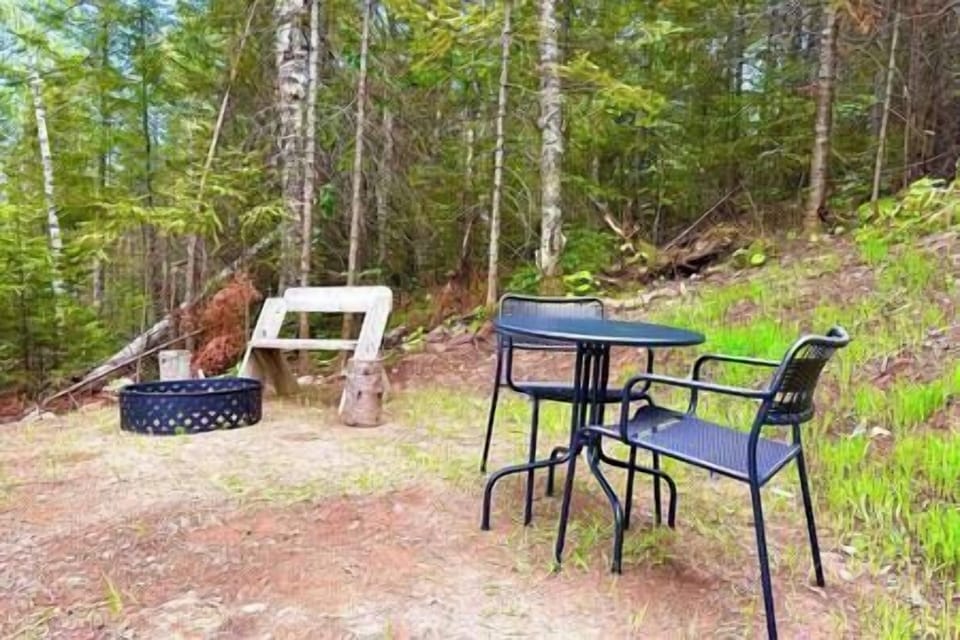 Fire pit and outdoor eating area located right next to the dome