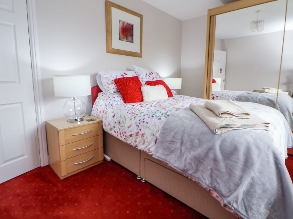 3 bedrooms, individually decorated, individually furnished, free WiFi
