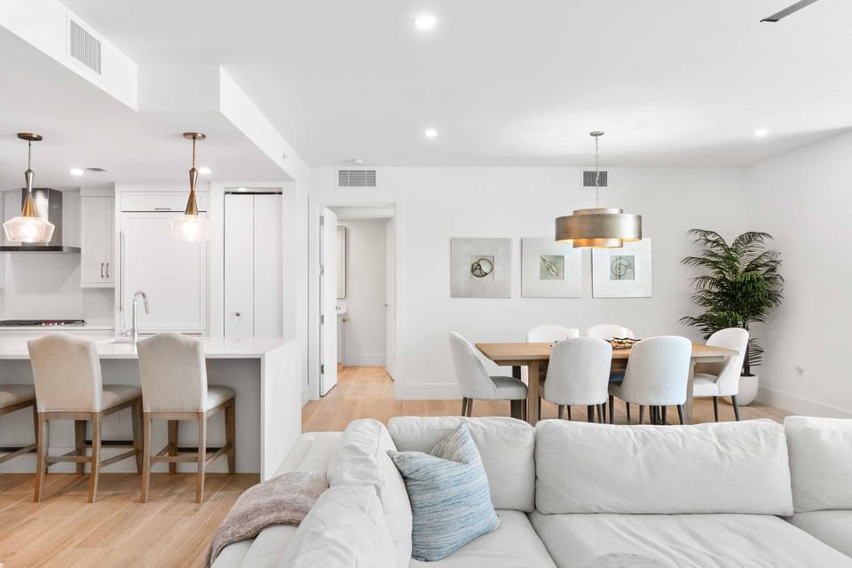 9-web-or-mls-1035-seaside-dr-603
