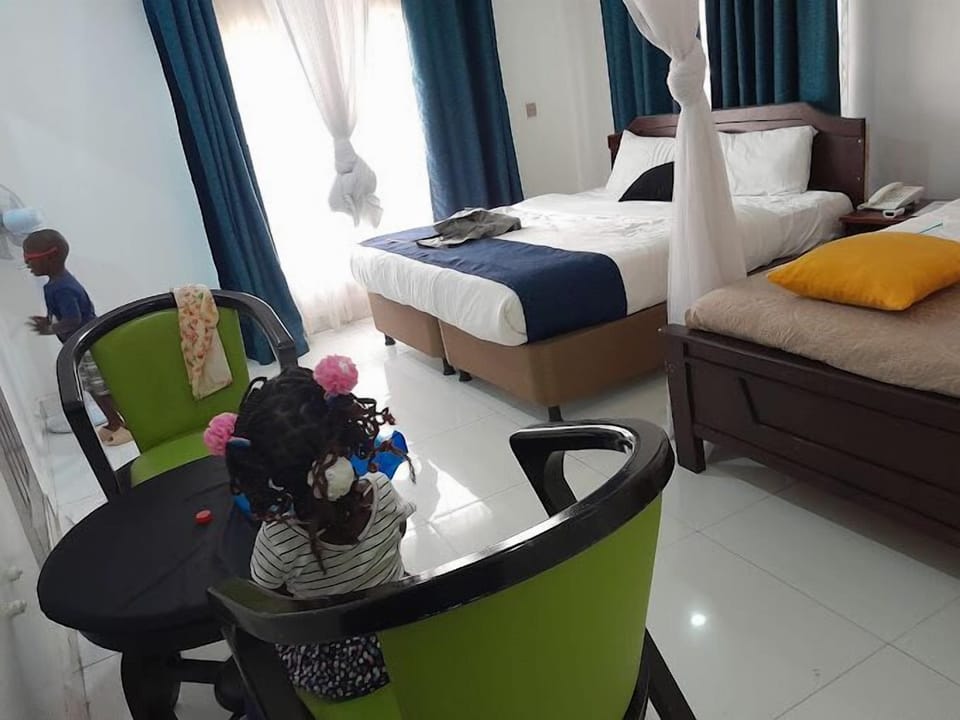 Deluxe Twin Room, Lake View | Free WiFi, bed sheets
