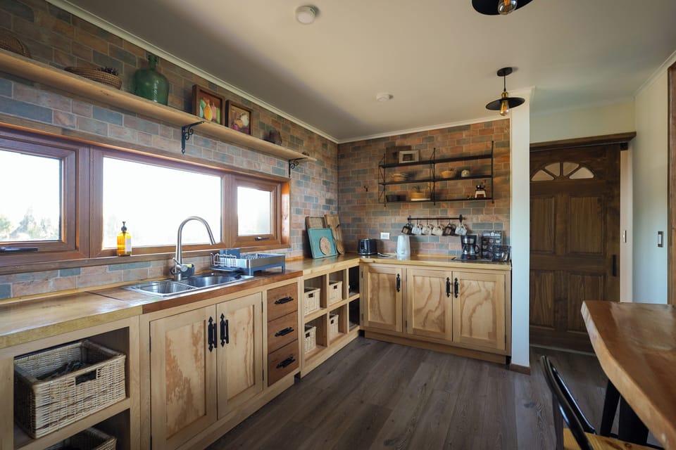 Villa | Private kitchen | Microwave, oven, cookware/dishes/utensils