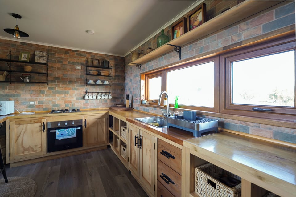 Villa | Private kitchen | Microwave, oven, cookware/dishes/utensils